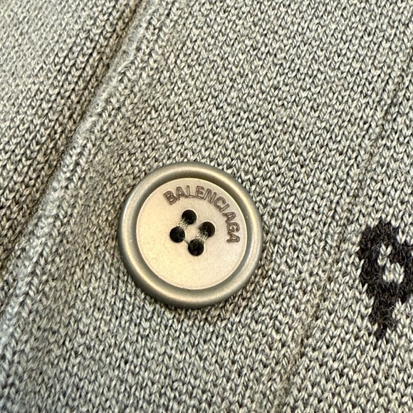 Balenciaga Gray Logo Cardigan - New with tag size 3 / XL - Picture 6 of 6
